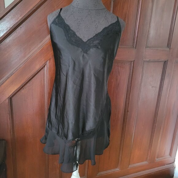 Vintage Secret Treasures Black Lace Trimmed Chemise Nightgown - Size M - Picture 1 of 6